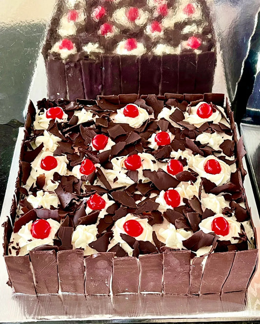 Black Forest Cake-Grande