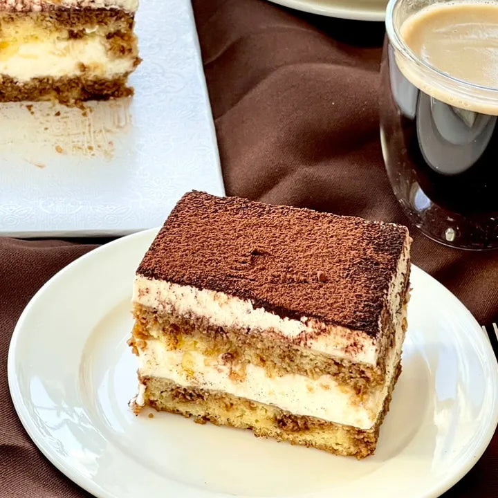 Tiramisu Cake